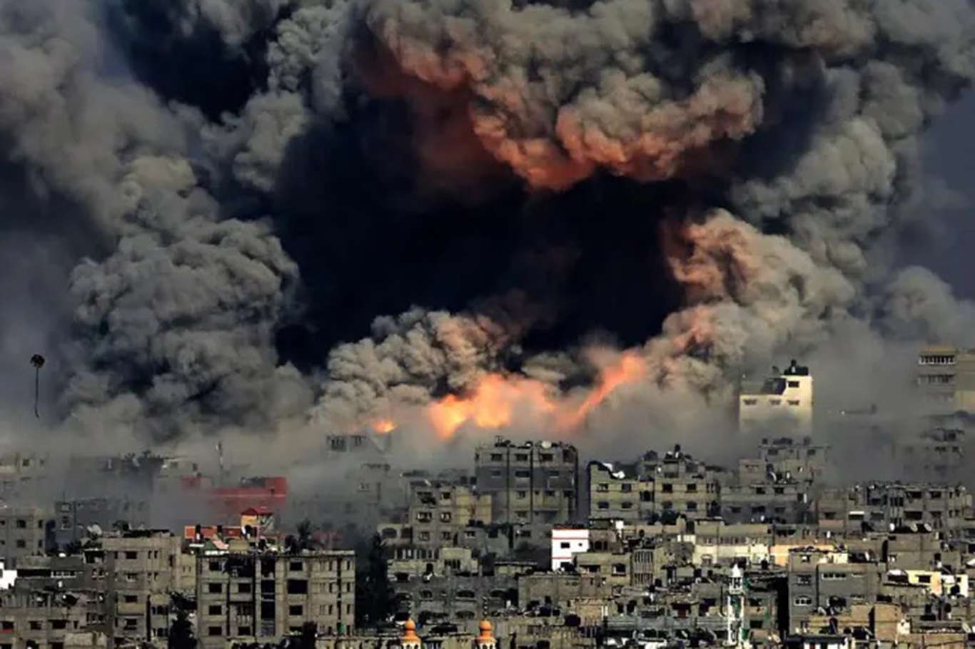 Siyonist işgalcilerin Gazze'ye saldırısında şehid ve yaralı sayısı artıyor